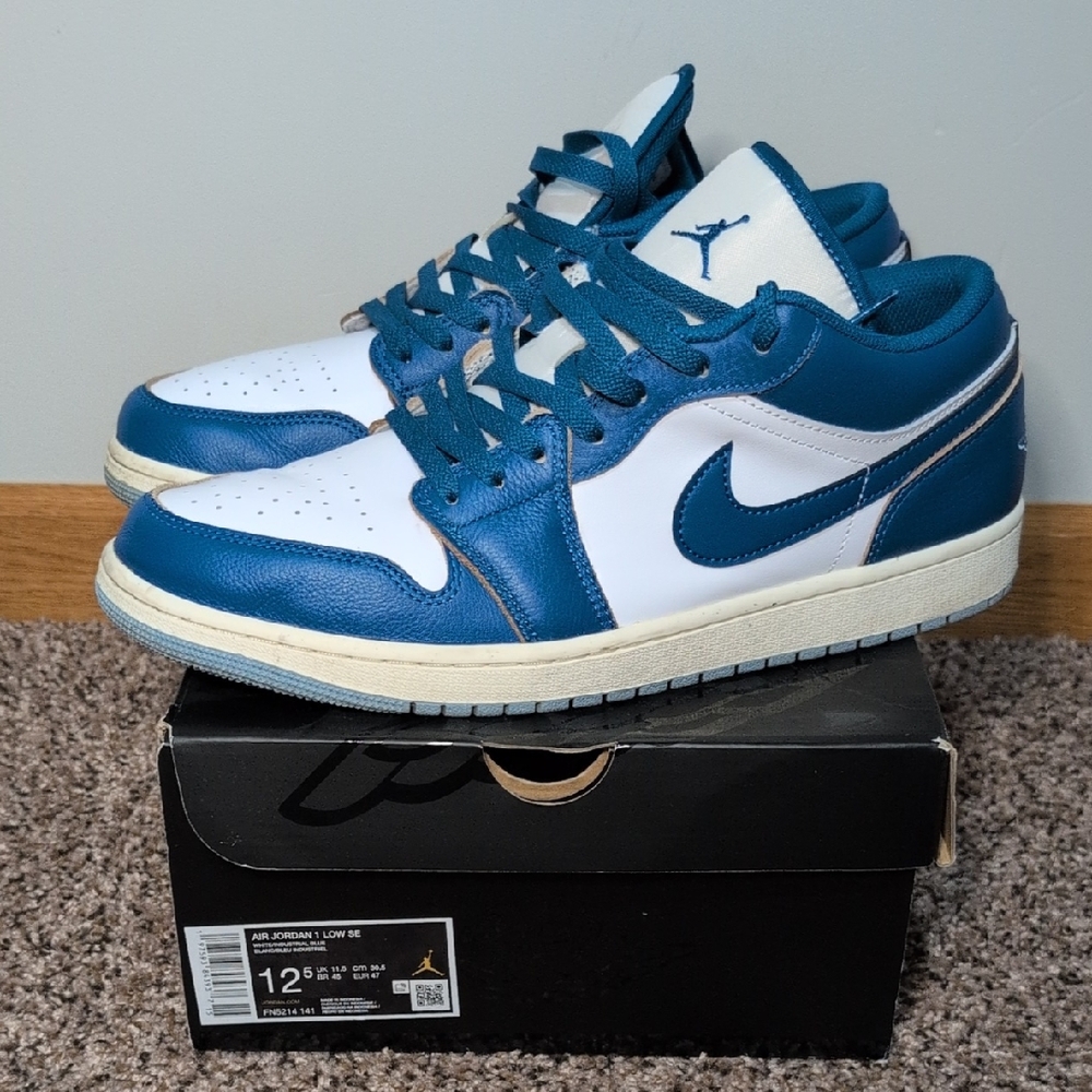 Jordan 1 Low SE